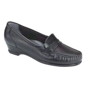SAS Women's Easier Slip On Loafer Black Leather Size 10 Slim NIB Moccasin Comfy